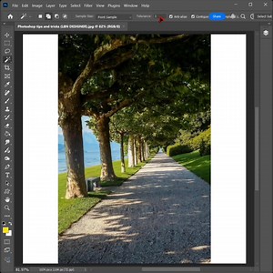 239K views · 1.9K reactions | How to extend on image two sides in Photoshop | Photoshop tips and tricks | Facebook