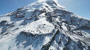 Chimborazo, the mighty giant of Ecuador, has been a training destination for aspiring Himalayan climbers for decades. Its sheer immensity towers over the Ecuadorean highlands and its slopes challenge climbers from around the world. Chimborazo is our final stop on our Ecuadorean Volcanoes tour. If you want a worthy challenge, are looking to step up to the Himalayas, Chimborazo should be on your list. And just look at these views! #ctss #ctssecuador #ctssecuadorvolcanoes 📸 Jason Haymond @jhaymond