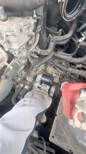 2017 Toyota camry starter replacement