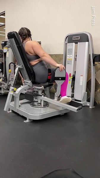 Epic fail at the gym leads to viral video as equipment breaks during workout
