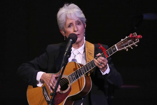 A l’Olympia, Joan Baez chante le folk des adieux