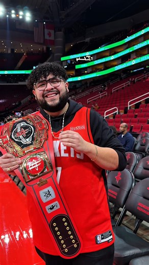 Rico Rodriguez in the house! 👋 | Houston Rockets