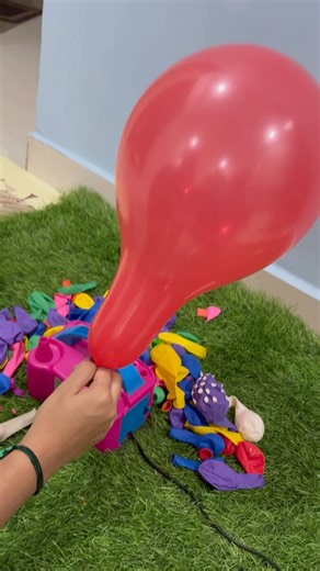 Colourful balloons popping! Electric machine #balloon #balloonmachine