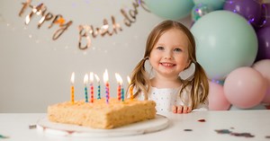 Życzenia urodzinowe dla córki: piękne i wzruszające. Mądre słowa od mamy i taty poruszą serce nawet dorosłej jubilatki