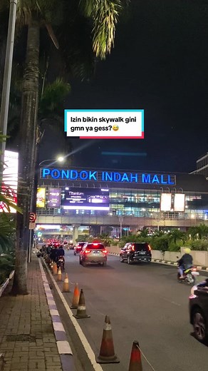 Event Pop Up by Rumah123: Bangunan Melintang di Jalan Raya!
