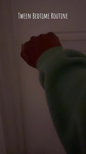 Meow Meow Meow 😸 #browngirl #browntiktok #myfamily #momsoftiktok #momsbelike #momanddaughter #bedtimeroutine #tween