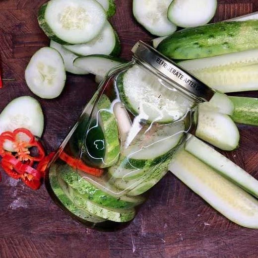 Easy Dill Refrigerator Pickles - Crunchy Pickles, Ready To Eat In 1 Hour!