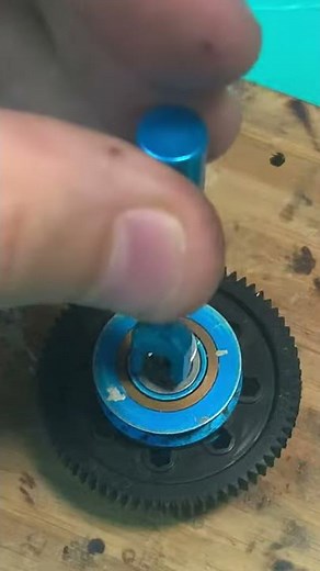 Remove small E clip without special tools