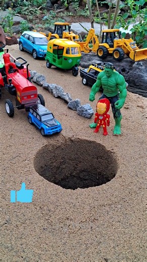 Big Hulk still Near redvjk tractor pushing blue car and autorickshaw jcb in to pit #jcb #jcpbackhoe