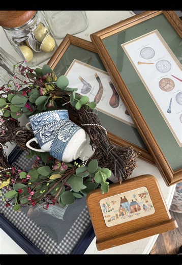 Happy Tuesday!! Who else loves watching thrift hauls🙋🏼‍♀️ Which was your favorite find? #thrifthauls #collectivehaul #antique #thriftfinds #goodwill My favorite influencers to watch thrift hauls from🫶🏻 @sophie b. @Lydia Powell