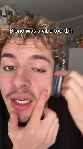 FaceTime🦥 (@melvins.facetime)’s videos with original sound - █████████