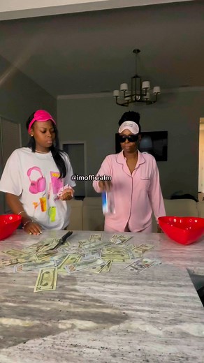 408K views · 9.3K reactions | Bottle Flip Challenge w  藍Tag who you playing with ! #reelsfacebook #reelschallenge #imofficalm #moneychallenge | imofficialm | Facebook