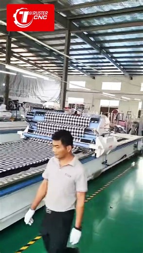 Fully automatic fabric spreading cutting table Fabric is laid out and cut simultaneously #fabric