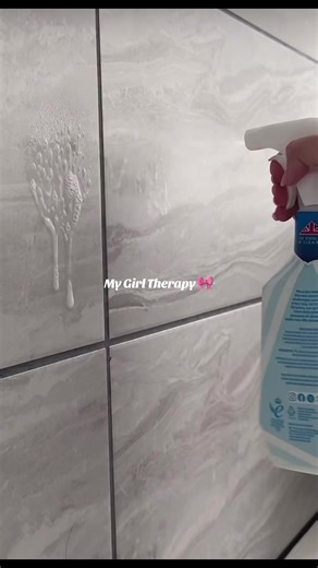 Because a clean home can sometimes help with a clear mind ☁️💆🏽‍♀️ also there's no better feeling than cleaning while blasting your music 🎧🌸 #cleaning #cleanwithme #cleaningmotivation #cleaningtiktok #cleanhome