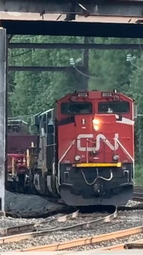 CN SD70M leads CSX M404 with a Empty Rail Train on the Trenton Subdivision