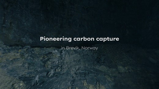 Qui nasce evoZero 📍 A Brevik, in Norvegia, Heidelberg Materials ha realizzato il primo impianto al mondo su scala industriale per la cattura e lo stoccaggio della CO₂ completamente integrato in una cementeria. Ogni anno l’impianto Brevik CSS catturerà circa 400mila tonnellate di CO₂, aprendo la strada a evoZero, il primo cemento Net-zero a CO₂ catturata. Un traguardo storico per Heidelberg Materials, un modello per il futuro del nostro settore 🌱 Scopri di più su evoZero 🔗 https://www.evozero.