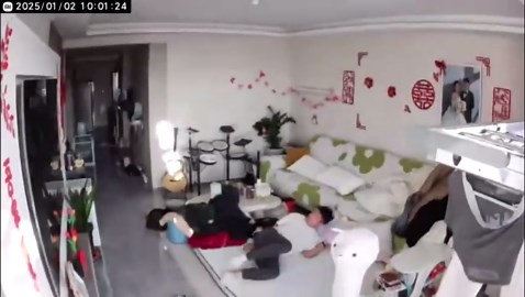 House shakes during earthquake in Ningxia, China