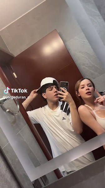 Carol Castro y Jorge Durán: La Pareja del Momento