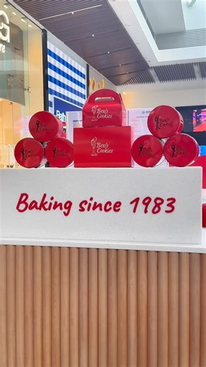Ben’s Cookies Official on Instagram: "The irresistible aroma of freshly baked cookies has arrived at Galleria Mall, UAE! 🍪✨ Find us on Level 3, Galleria Mall, Maryah Island and indulge in warm, chunky cookie bliss. 🕒 Opening Hours Sun–Mon: 10 AM – 10 PM Fri–Sat: 10 AM – 12 AM #benscookies #benscookiesinUAE #benscookiesnewstore #freshlybaked #CookieLovers"
