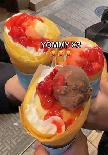 Ngl I’ve been to Marion Crepes on multiple occasions and they’re a bit hit and miss. Our most recent experience at the Shinjuku location was v pass agg. Crepe Petite Varie had really attentive and friendly service, along with delicious crepes. Highly recommend! #crepes #tokyo #japan #food #dessert