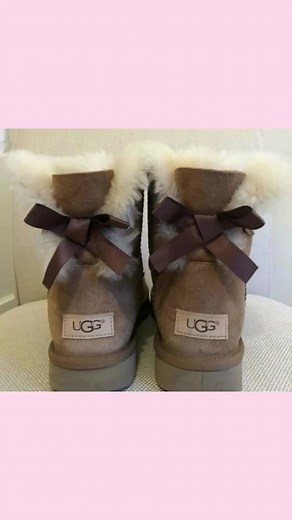 Bailey Bow UGGs pink review — Fall fashion 2026
