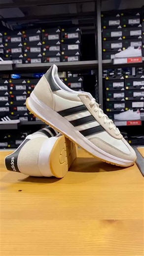 BH Outlet | ◾️ADIDAS ◾️ ADIDAS do BH OUTLET com 30% de DESCONTO em calçados e acessórios, e 30% OFF em ÚLTIMOS PARES! RUN 70s 2.0 DE: R$599,99 POR:... | Instagram