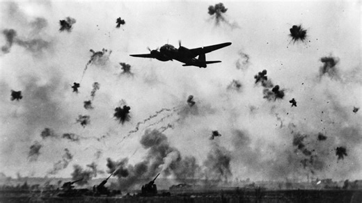 How many shells to kill a bomber? The cold probability behind WWII flak
