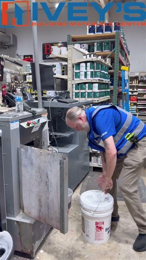 Follow along as Lance mixes a custom Benjamin Moore paint in Mansfield! #benjaminmoorepaint