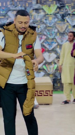 Stylish Winter Bazu Zip Jacket for Snow Falls