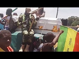 LUANDA REGGAE DEFENDERS #luckydube #roadshow