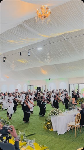 Indinzi Cultural Troupe🇷🇼 on Instagram: "INDINZI🇷🇼❤️ #umurinzi🇷🇼 Our Culture…..Our Behaviour…..Our Life🇷🇼"