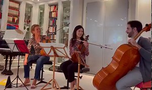 Inside the makings of a quartet … (if you want to see all of us: you definitely have to come to the concerts!) Once I am back from Los Angeles with John Williams and Gustavo Dudamel, this rare musical adventure will take place in a few cities. Days, weeks and months of preparation are bending us – and in front of divine music by Haydn, Mozart, Beethoven and the great German composer Jörg Widmann. I just now realized with sadness, that these quartet eves will be the only ones for a few years. Too