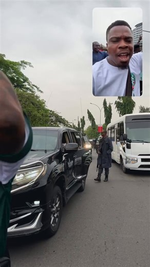 “All the opposition leaders are here, Atiku is here, Peter Obi is here, Kwankwaso is here, everybody should start coming out”- Protesters jump and shout for joy as the opposition leaders arrived at the protest ground this morning in Abuja 🪧