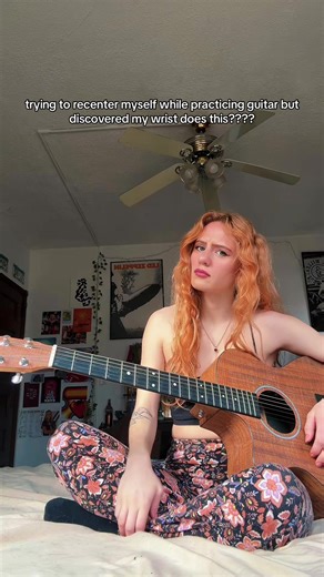 why does my wrist sound like that what | Guitar