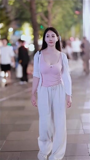 Beautiful Asian Girls Walking with Confidence | Pretty Girl Society #outfit #beautiful #chinesegirl