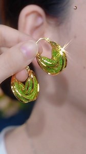 125K views · 1.3K reactions | Beautiful design earrings ✨️  | Bangle color | Facebook