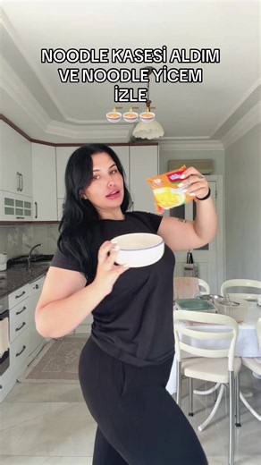 Noodle kasemle yiyorum izle 🍜