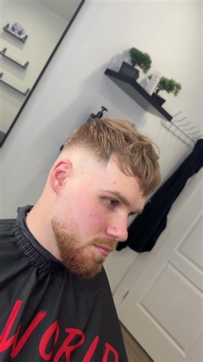 📍Richmond Hill barber💈 ….💈💈💈💈….. #barber #haircut #foryou #barberia #cambiodelook #barberworld