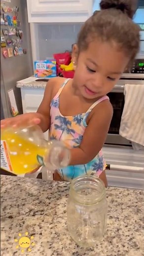 The child pours water for frist time #baby #funnyvideos #funnybaby #water #fyp #youtube