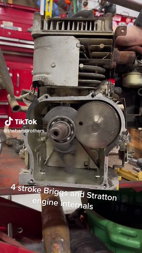 Exploring the Inner Workings of a Briggs & Stratton Engine