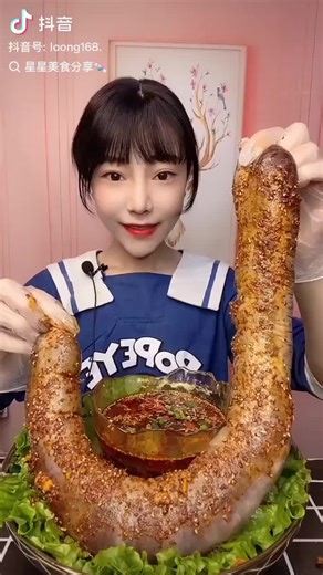 So Yummy eating spicy food #asmr#mugbang#makanpedas#delicious#spicy#noodle#eating#shorts#chinesefod