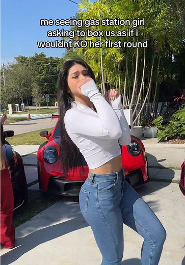 Girl Ready to Box at Gas Station | Aishah Sofey Leaks