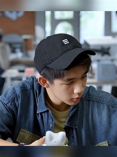 El Niño Hacker y el Secreto del Jefe #drama #cdrama #kdramafyp #kdrama