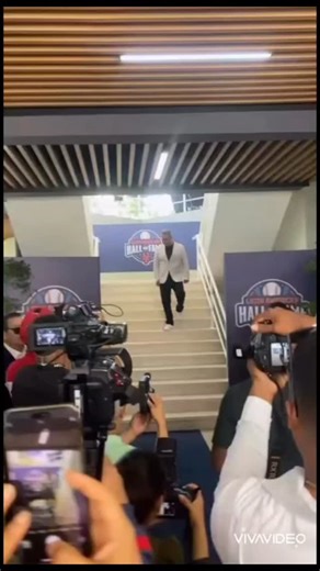 11 reactions | Juan Soto fue a la exaltación de los Mets de Edgardo Alfonzo venezolano firmado por los mets en 1991 y estuvo desde 1995 hasta 2002 con esa organización | Adelaida Hernandez | Facebook