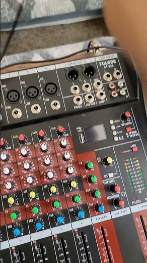 "Tutorial: Conexión de Roland TD-17 a Mezcladora Behringer Xenyx 802". #drummer #drums #rolandxps