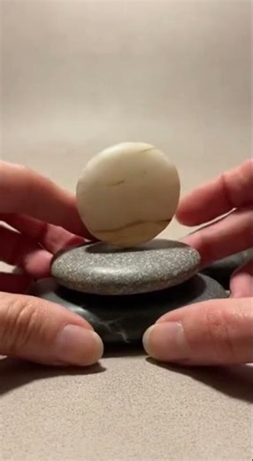 Sonidos ASMR que se sienten extraños… pero bien