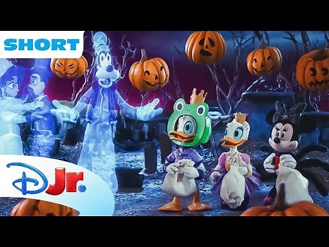 Mickey Mouse Halloween Spooky Stories 👻 | A Goofy Ghost Story | Episode 1 | ‪@disneyjr‬