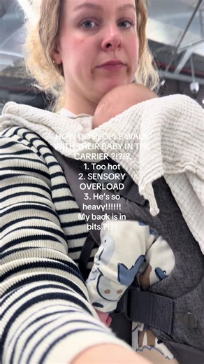 How to Carry Your Baby in a Carrier Comfortably