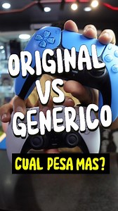 14K views · 192 reactions |  Muchos creen que un control genérico siempre es más ligero que el original… pero hoy ponemos ambos en la balanza ⚖️ para descubrir la VERDAD.   ¿Cuál pesa más, el original de PlayStation o el genérico?  #PlayStation #PS5 #PS4 #ControlPS5 #ControlPS4 #Gamer #Comparativa #OriginalVsGenérico #GamingLife #ManabIGames | Manabí Games | Facebook