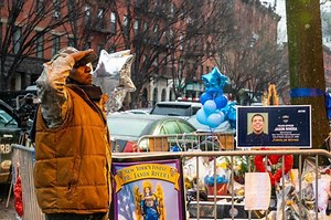 The brother and widow of Jason Rivera, the New York City police officer who was fatally shot while responding to a 911 call in Harlem, delivered emotional eulogies during his funeral service. Read more: https://nyti.ms/3AGhf06 | The New York Times
